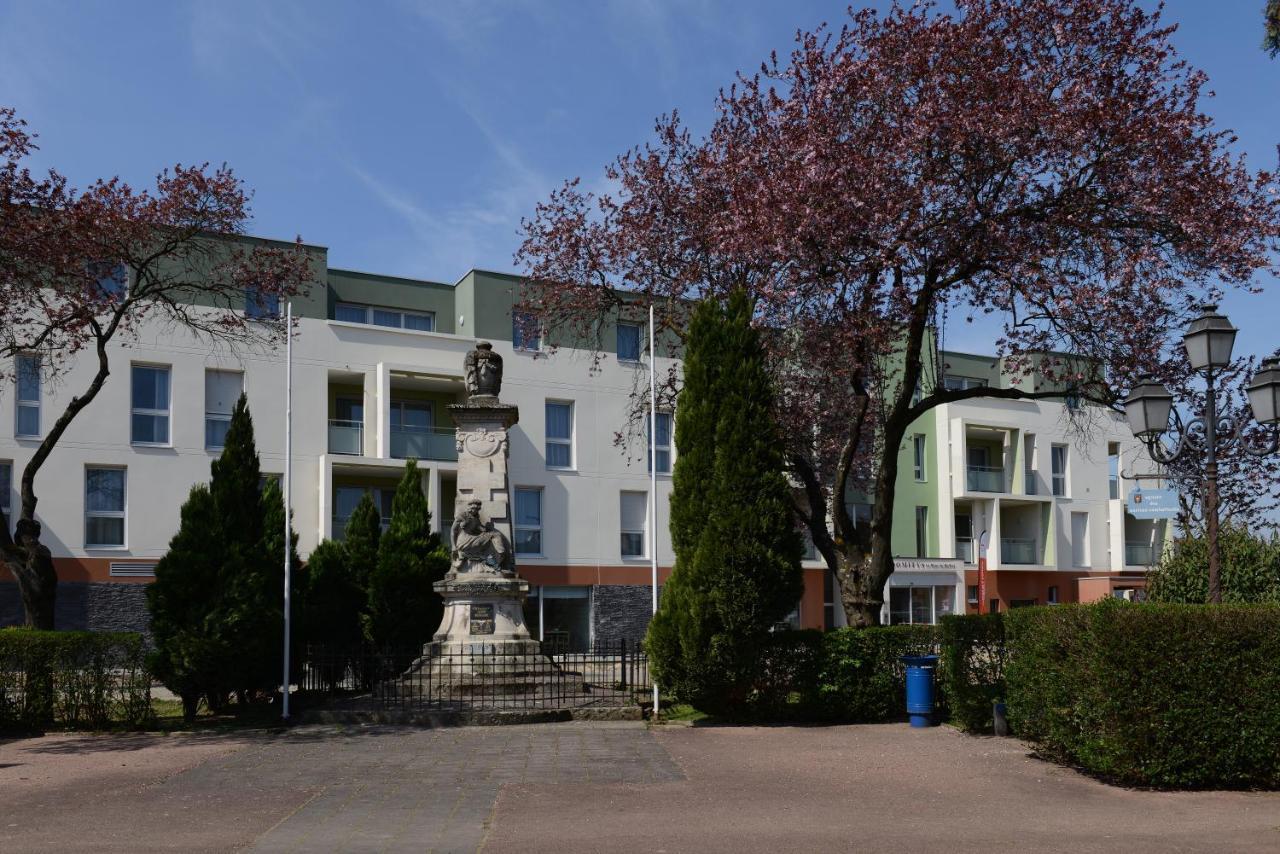 Апарт отель Domitys La Rose Du Beffroi Мезьер-ле-Мец Экстерьер фото